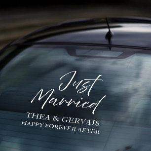 Elegante Script Calligraphy Just Married Wedding Fensteraufkleber