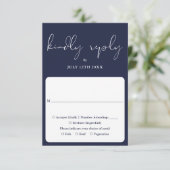 Elegante Script Calligraphy Navy Blue Wedding RSVP Karte (Stehend Vorderseite)