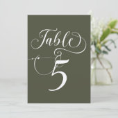 Elegante Script Classic Wedding Tischnummern (Stehend Vorderseite)