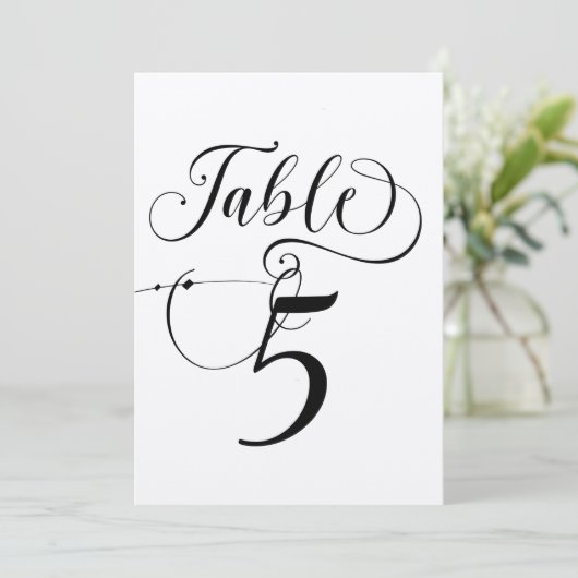 Elegante Script Classic Wedding Tischnummern (Stehend Vorderseite)