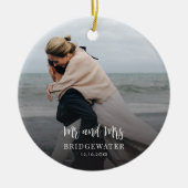 Elegante Script Couples Foto Minimalistisch Weihna Keramik Ornament (Vorne)