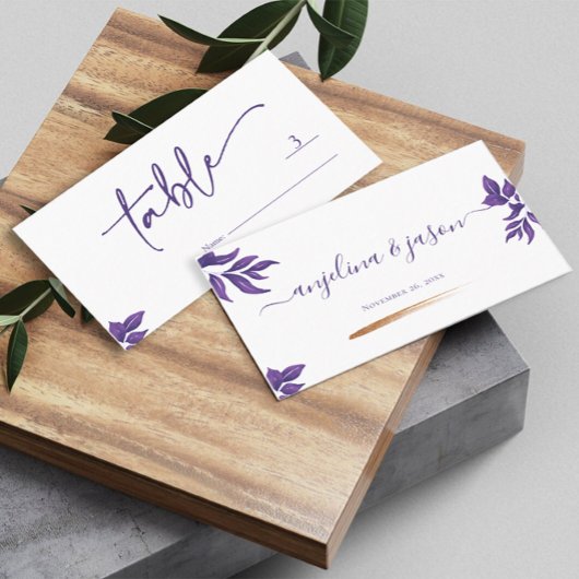 Elegante Script Emerald Lila Eucalyptus Wedding Platzkarte