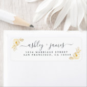Elegante Script Gold Floral Wedding Rücksendeadres (Insitu)