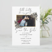 Elegante Script Gothic Florale Foto Hochzeit Save The Date (Stehend Vorderseite)