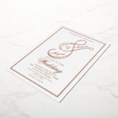 Elegante Script Heart Ampersand Hochzeit gepresst Folieneinladung (Gedreht)