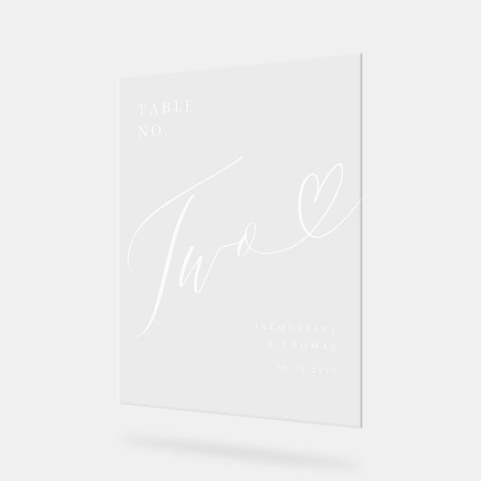 Elegante Script Heart Wedding Tischnummer Zwei Acrylschild (Winkel)