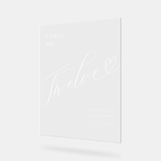 Elegante Script Heart Wedding Tischnummer Zwölf Acrylschild (Winkel)