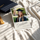 Elegante Script Illustriert Graduation Party Einladung