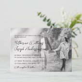 Elegante Script Kalligrafie Modern Foto & QR-Code Einladung (Stehend Vorderseite)