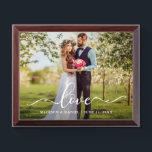 Elegante Script-Liebe Hochzeit Foto Plaque Awardplakette<br><div class="desc">Liebe Elegantes Skript Hochzeit-Foto Plaque</div>