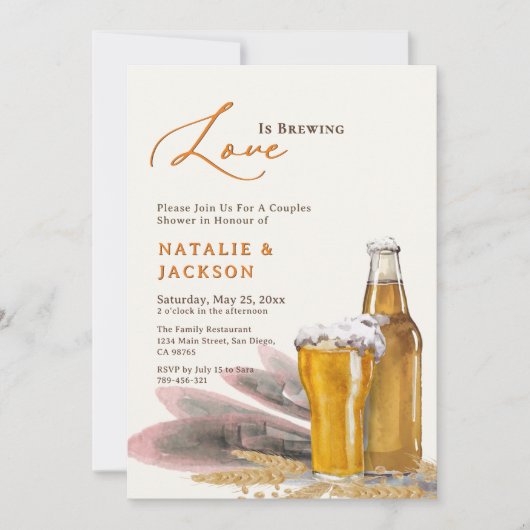 Elegante Script-Liebe ist Brewing Couples Shower Einladung (Vorderseite)