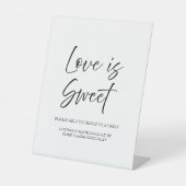 Elegante Script Minimal Liebe ist Sweet White Wedd Sockelschild (Vorderseite)