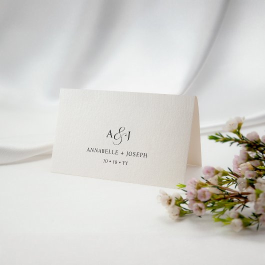 Elegante Script Monogram Formal White Wedding Platzkarte