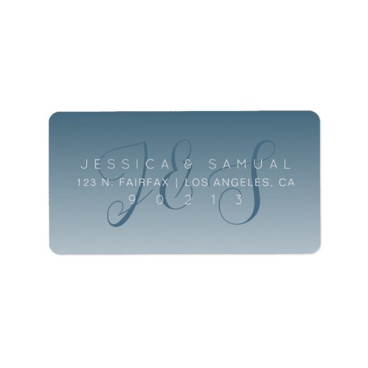 Elegante Script Monogram Ombre Blue Rücksendeadres Adressaufkleber (Vorne)
