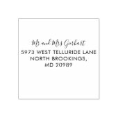 Elegante Script Mr. and Mrs. Name Rücksendeadresse Gummistempel (Prägung)