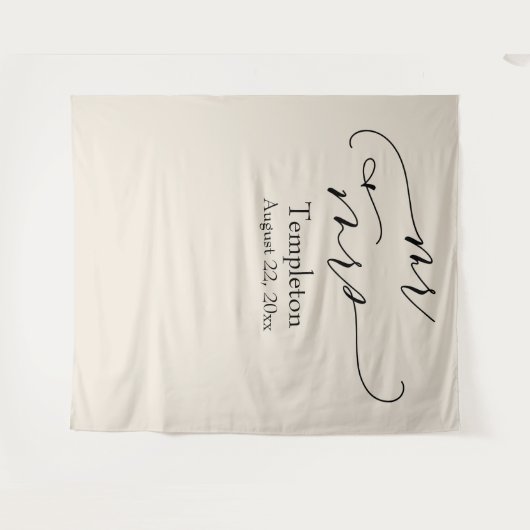Elegante Script Mr. & Mrs. Cream Foto Hintergrund Wandteppich (Vorderseite (Horizontal))