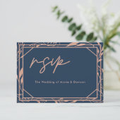 Elegante Script Navy Rose Gold Wedding RSVP (Stehend Vorderseite)