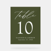 Elegante Script Olive Green Wedding Tischnummer Acrylschild (Vorderseite)