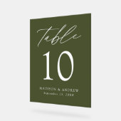 Elegante Script Olive Green Wedding Tischnummer Acrylschild (Winkel)