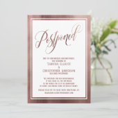 Elegante Script-Rose Gold Postponed Wedding Card Einladung (Stehend Vorderseite)