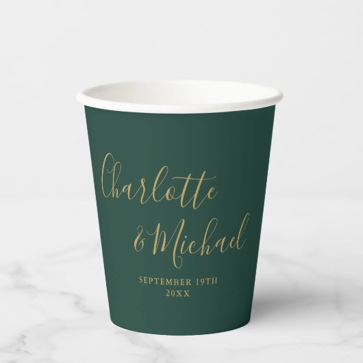 Elegante Script Smarald Green und Gold Wedding Pappbecher (Vorderseite)