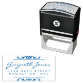 Elegante Script & Stylish Ornaments Rücksendeadres Permastempel (Beispiel)