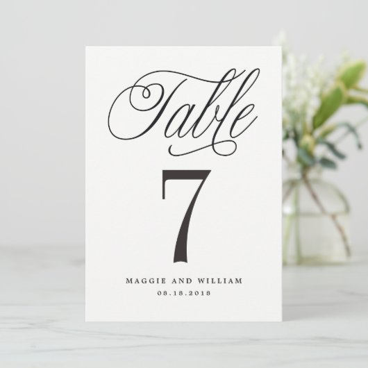 Elegante Script-Tischnummer-Karte Einladung (Stehend Vorderseite)