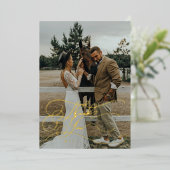 Elegante Script Typografie Danke Foto Wedding Folieneinladung (Stehend vorne)