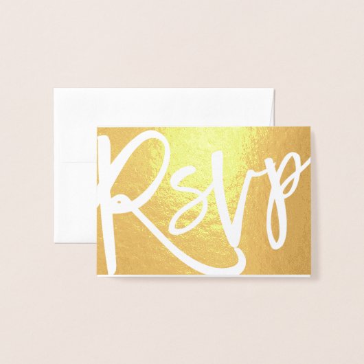 Elegante Script Wedding RSVP Initials Text Gold Folienkarte (Vorderseite mit Umschlag)