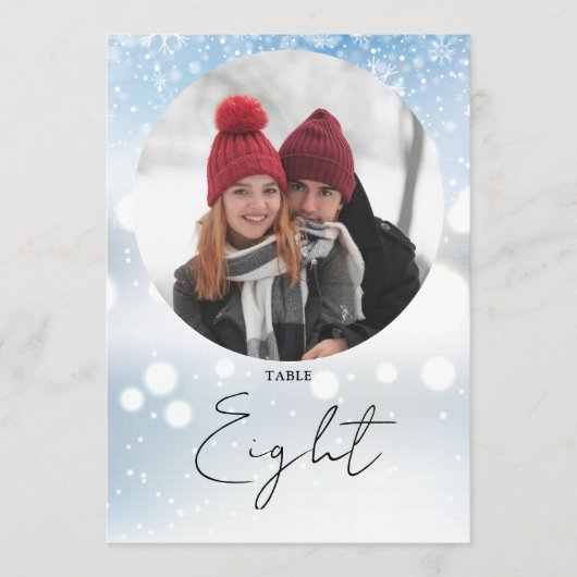 Elegante Script Winter-Schneeflocken-Tischnummer Einladung (Vorderseite)