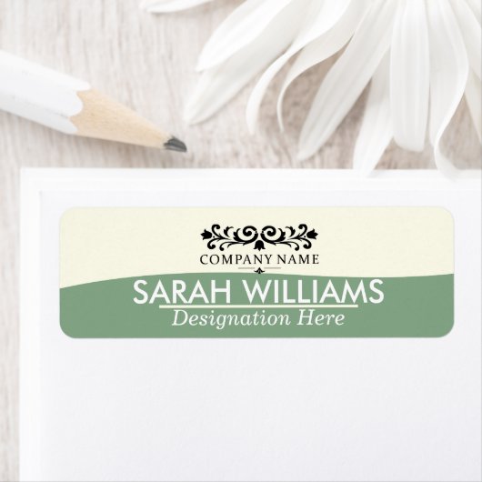 Elegante Scrollwork-Creme-Grün-Professionell (Insitu)