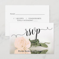 Elegante Sepia-Pfirsich-Rosen-Reflektionen-Hochzei