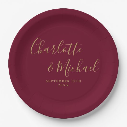 Elegante Signature Script Burgundy und Gold Weddin Pappteller (Vorderseite)