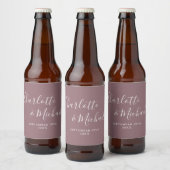 Elegante Signature Script Mauve Wedding Bierflaschenetikett (Flaschen)