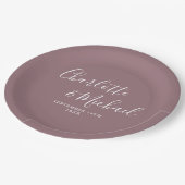 Elegante Signature Script Mauve Wedding Pappteller (Schrägansicht)