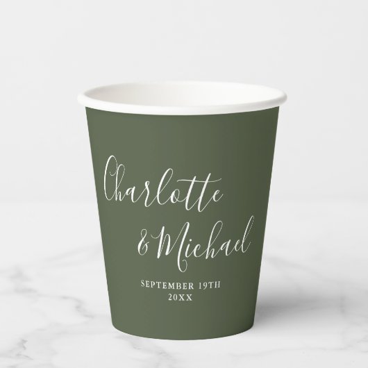 Elegante Signature Script Olive Green Wedding Pappbecher (Vorderseite)