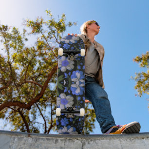 Elegante silberblaue, elegante Retrofloralen Skateboard