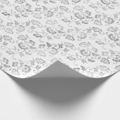 Elegante Silberblumen Geschenkpapier (Ecke)