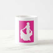 Elegante Silhouette einer Frau in "Flower Gown" Kaffeetasse (Mittel)