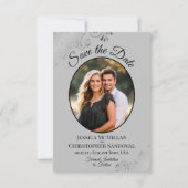 Elegante Silver Curls auf Gray Oval Foto Hochzeit Save The Date (Vorderseite)