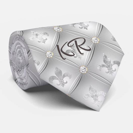 Elegante Silver Gray Lilie Pattern Initials Krawatte (Gerollt)