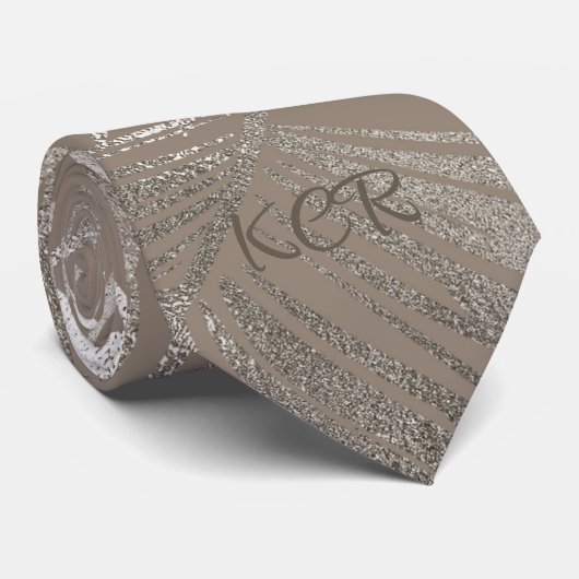 Elegante Silver Gray Palm Leaf Muster Initials Krawatte (Gerollt)