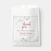 Elegante Silver Lace & Red Script Wedding Vielen D Geschenktütchen (Vorderseite)