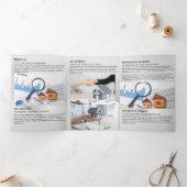 Elegante Silver Real Anwesen Fold Card Dreifach Gefaltete Karte (Innenseite)