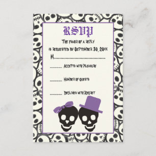 Elegante Skulls Halloween lila Hochzeitskarte RSVP