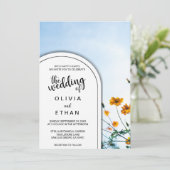 Elegante Sky Sunflowers Summer Floral Wedding Einladung (Stehend Vorderseite)