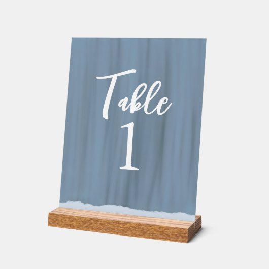 Elegante Slate Blue Painted Wedding Tischnummer Acrylschild (Winkel)
