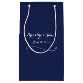 Elegante Small Navy Blue Wedding Gift Bag Kleine Geschenktüte (Vorderseite)