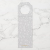 Elegante Snowflake Weißes Ornament Weihnachten Flaschenanhänger (Rückseite)