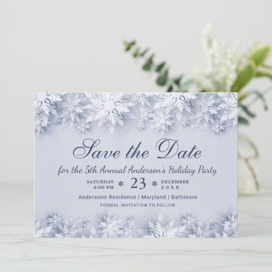 Elegante Snowflakes Holiday Weihnachten Party Einladung (Stehend Vorderseite)